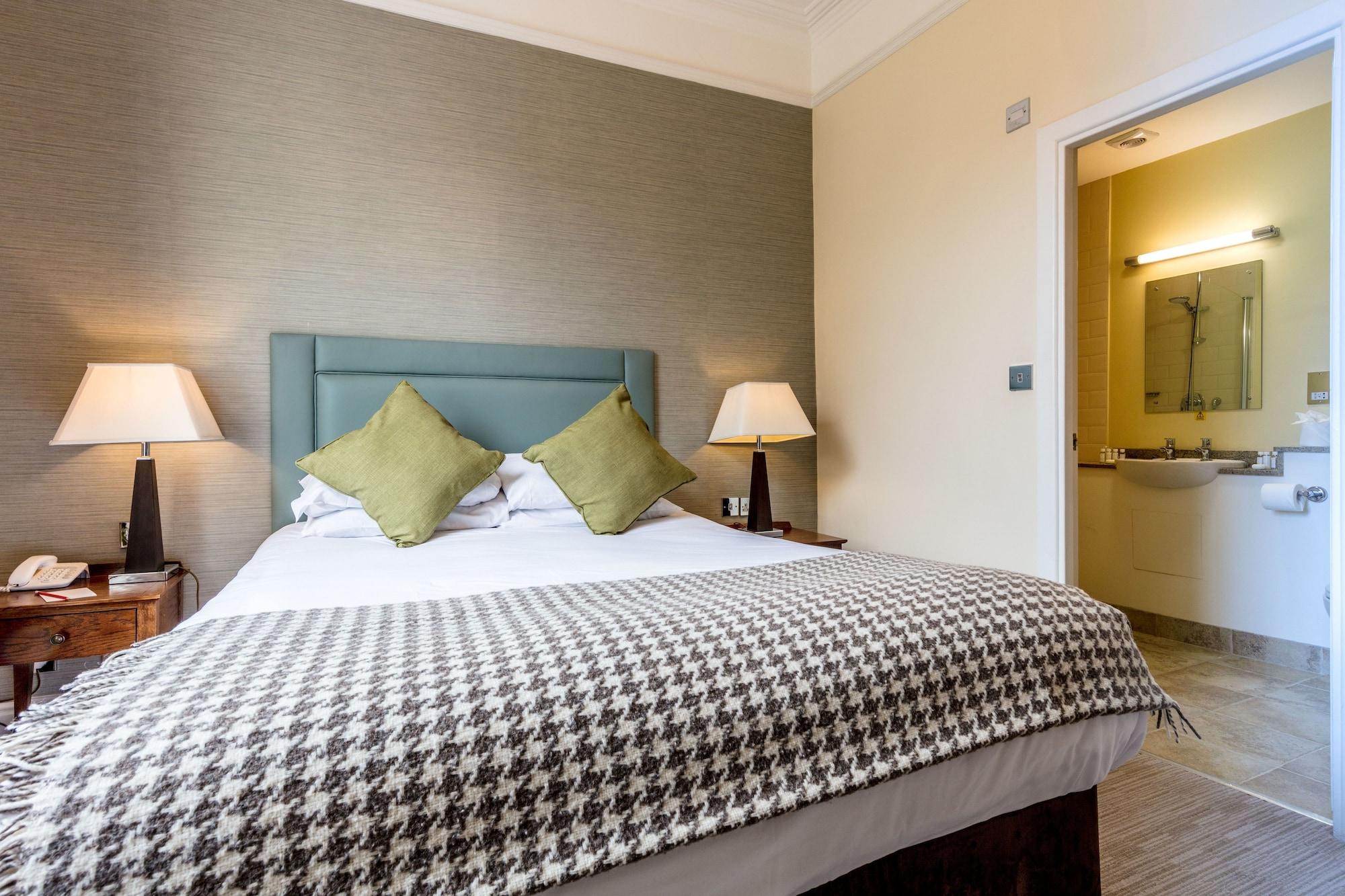 Winchester Royal Hotel Kültér fotó