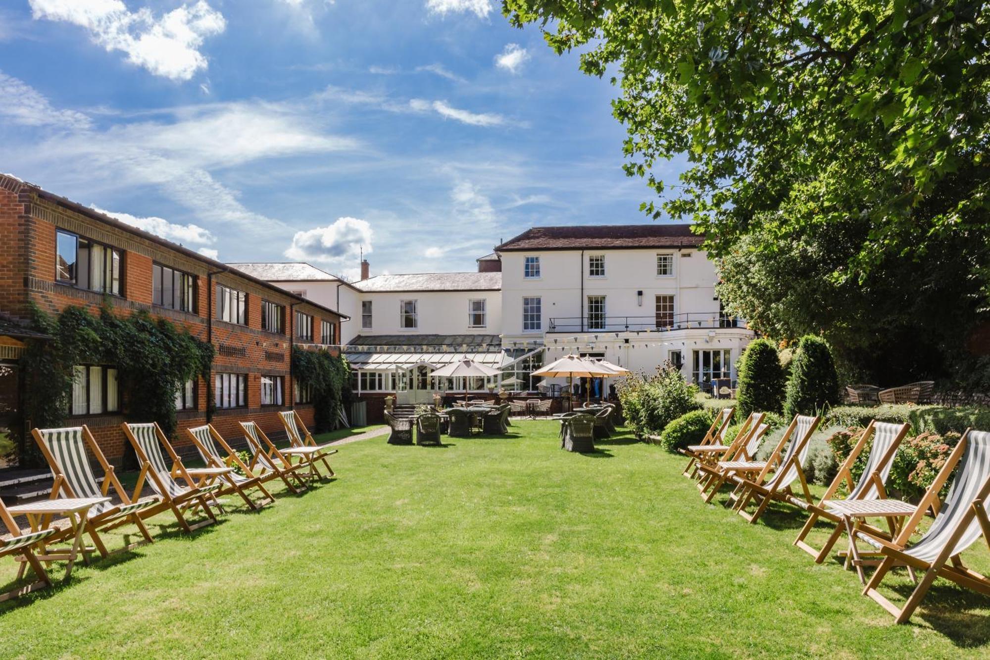 Winchester Royal Hotel Kültér fotó