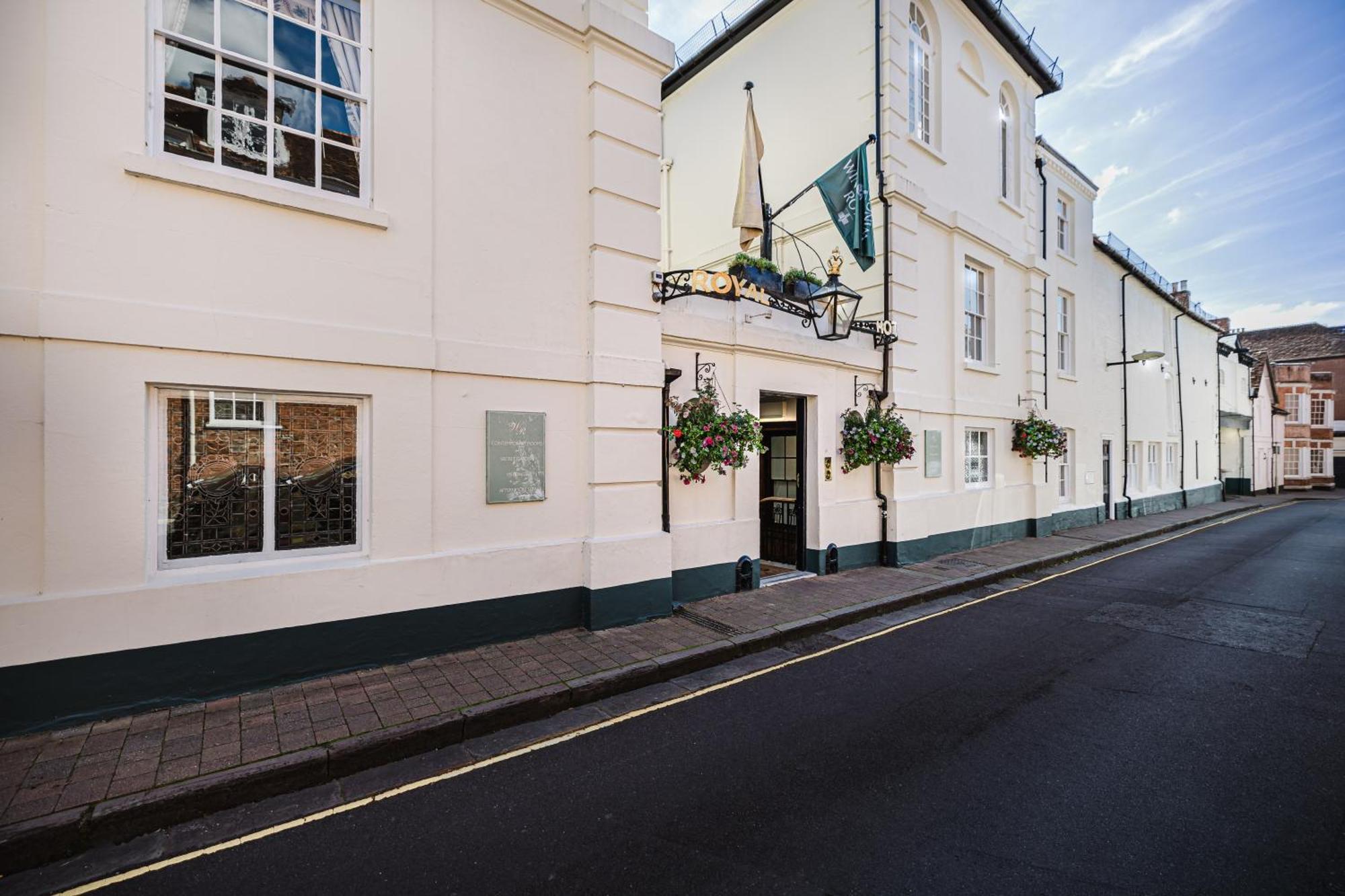 Winchester Royal Hotel Kültér fotó