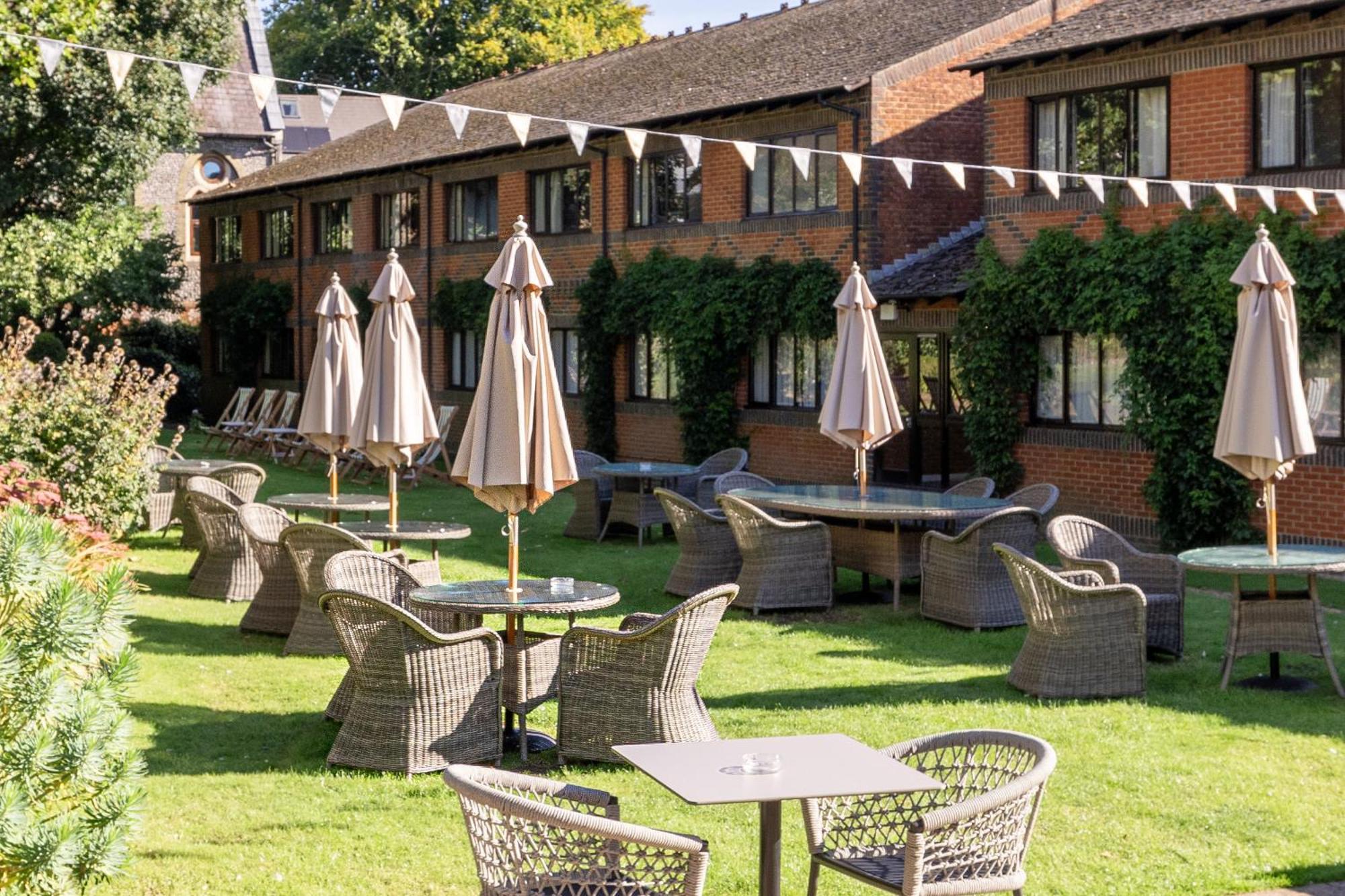 Winchester Royal Hotel Kültér fotó