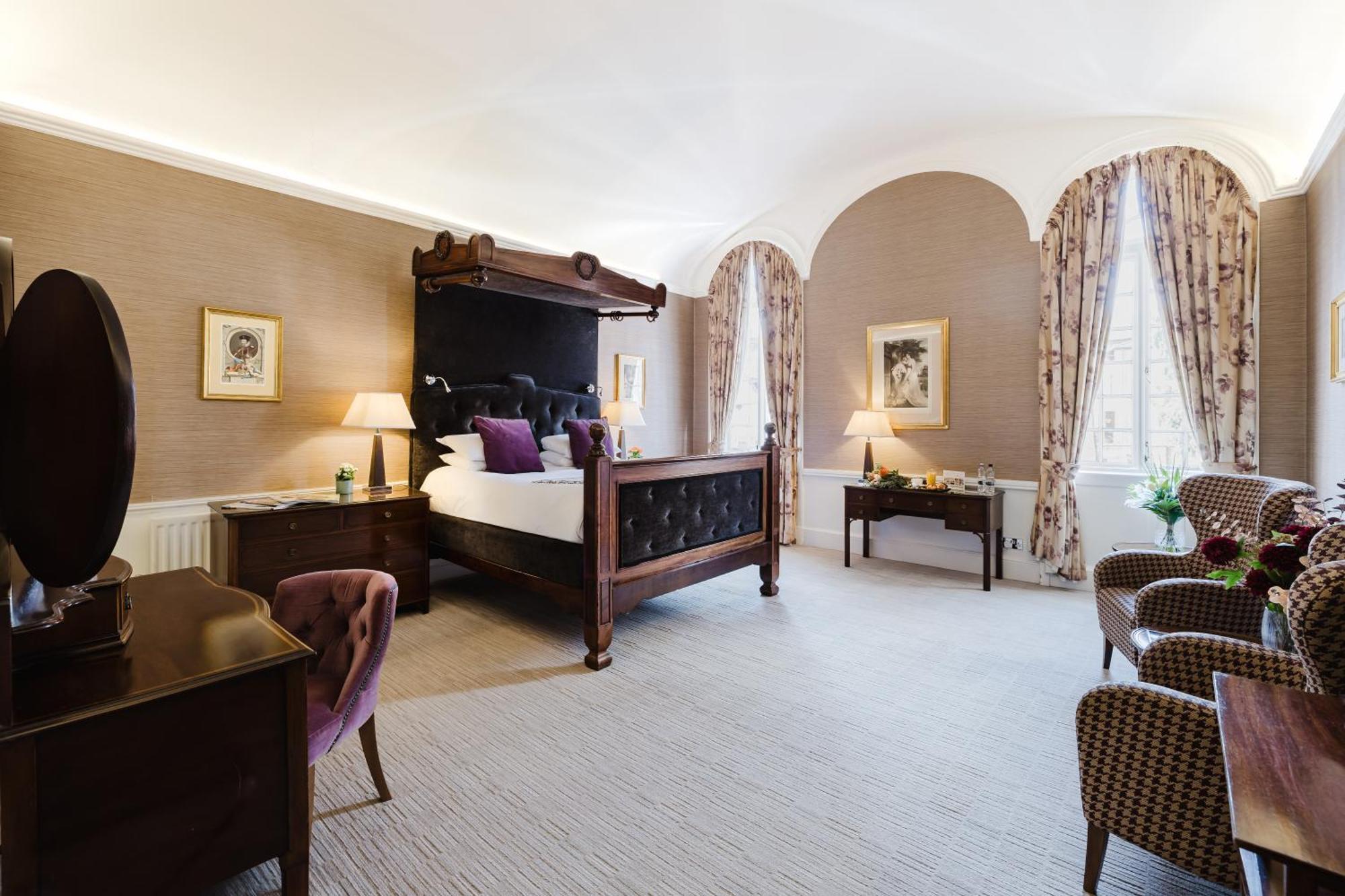 Winchester Royal Hotel Kültér fotó